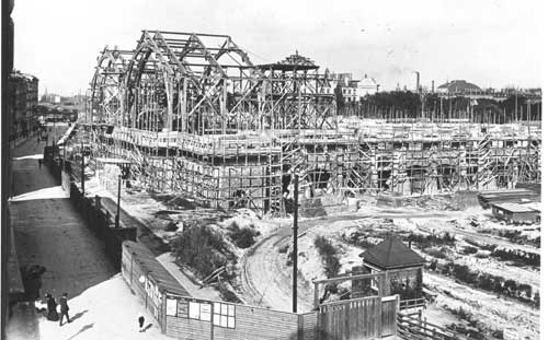 Det tog fem år at bygge Københavns Hovedbanegård. Den 30. nov 1911 blev den nye banegård taget i brug.