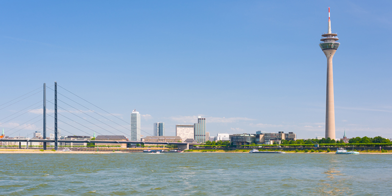 Tag toget til Düsseldorf med DSB og oplev den smukke skyline
