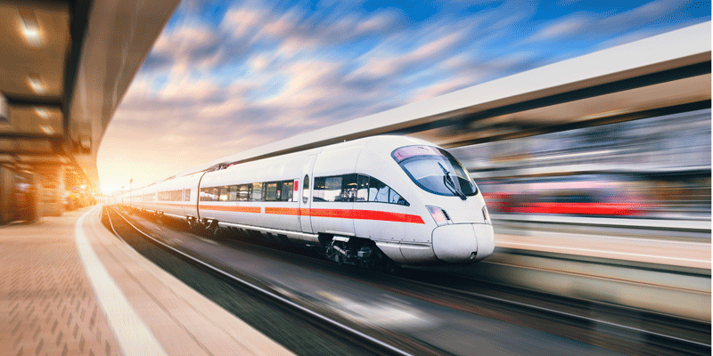 Kom nemt til smukke Wolfsburg med DSB, og nyd et par afslappende rejsetimer i vores behagelige sæder. Uanset om du skal afsted med herreklubben eller på weekendtur med familien, så starter den gode tur allerede i toget, når I rejser med DSB til Wolfsburg.